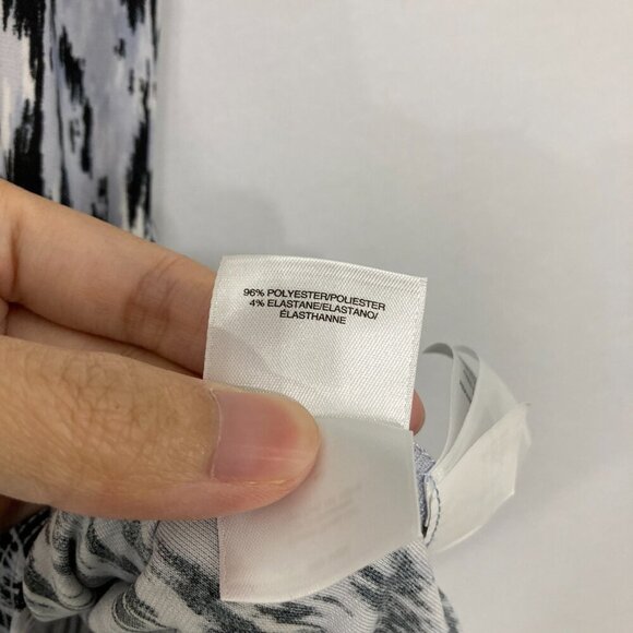 Anne Klein size XL Black Gray Abstract Sleeveless Stretch Knit Blouse Comfy - Picture 2 of 10